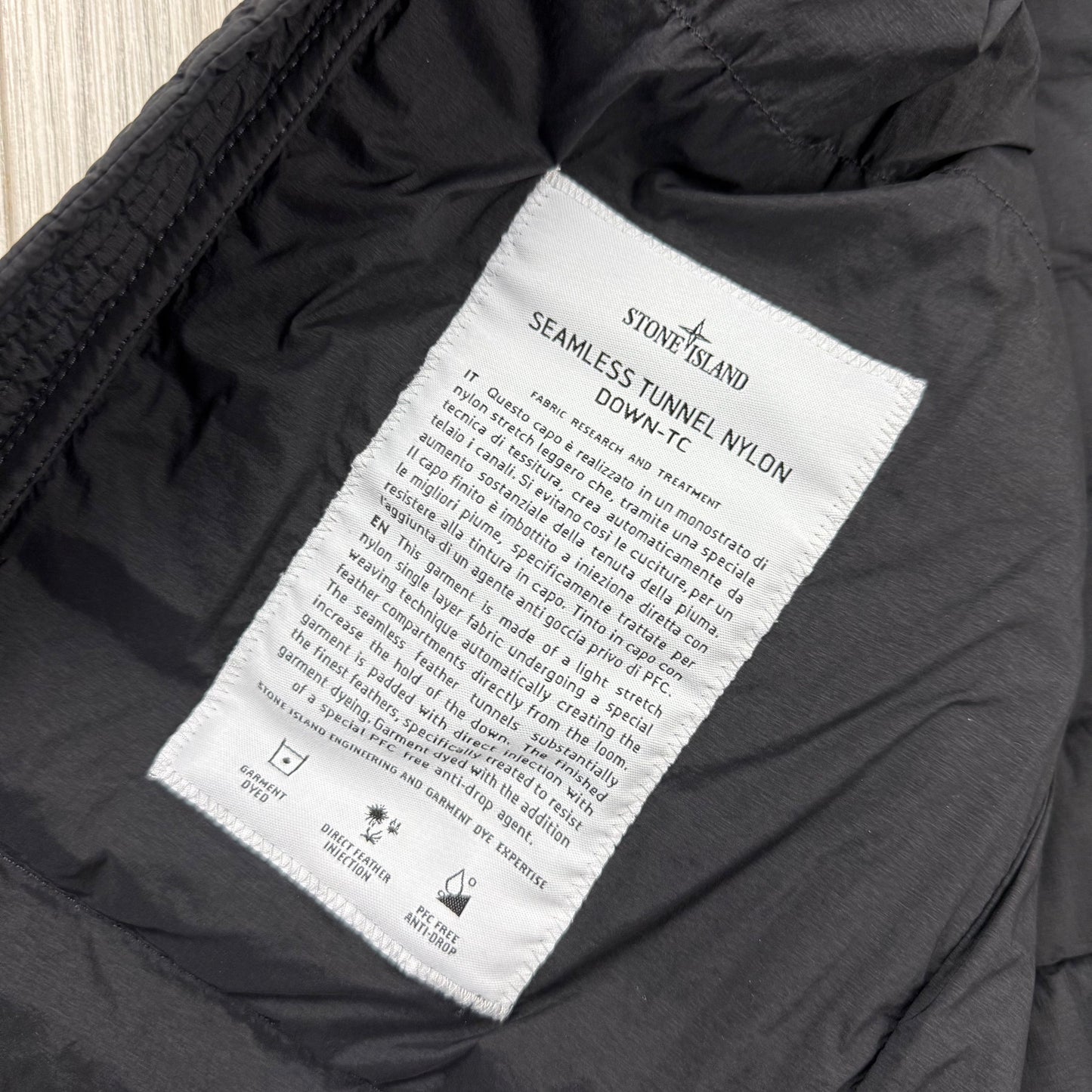 Stone Island Seamless Down Gilet - Black