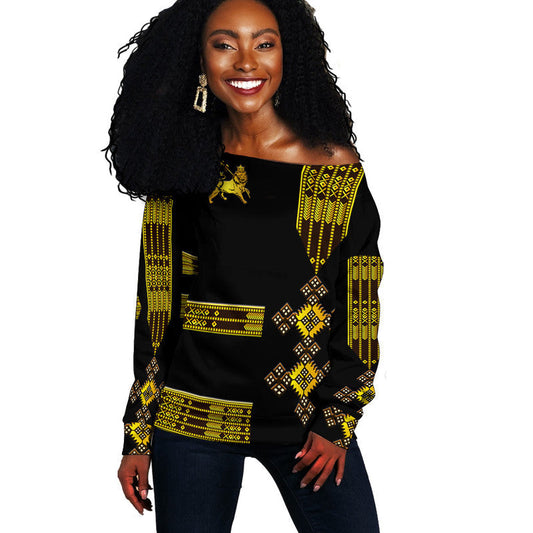 Ethiopia Women Off Shoulder Sweater Ethiopian Lion Of Judah Simple Tibeb Style - Black LT8